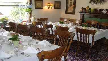 Flowers in the Attic в Pittsburgh, PA