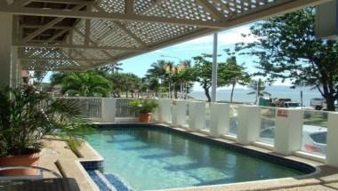 Beach House Motel в Townsville, AU
