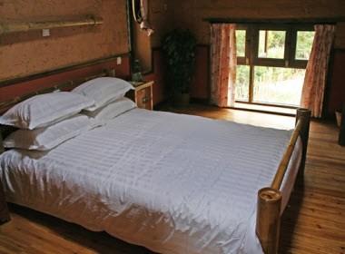 Yangshuo Village Inn i Guilin, CN