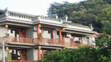 Yangshuo Village Inn i Guilin, CN