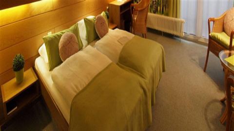 Hotel Landhaus Heinen в Monchengladbach, DE