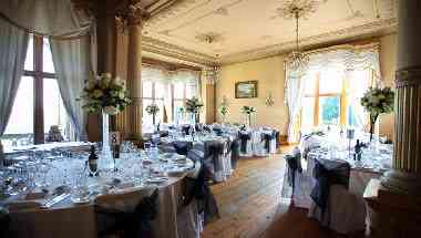 Orchardleigh House in Frome, GB1