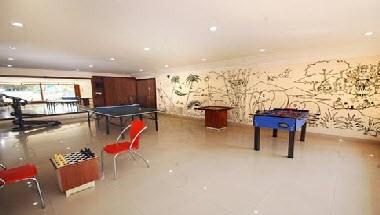 Issac's Hotel Regency в Sulthan Bathery, IN