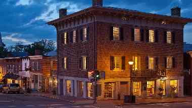 Lexington, VAにおけるThe Georges