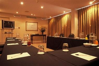 The Ambassador Hotel в Cape Town, ZA