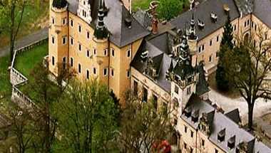 Zamek Kliczkow a Osiecznica, PL