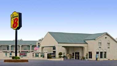 Super 8 by Wyndham Athens TX a Athens, TX