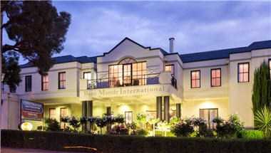 Beau Monde International в Melbourne, AU