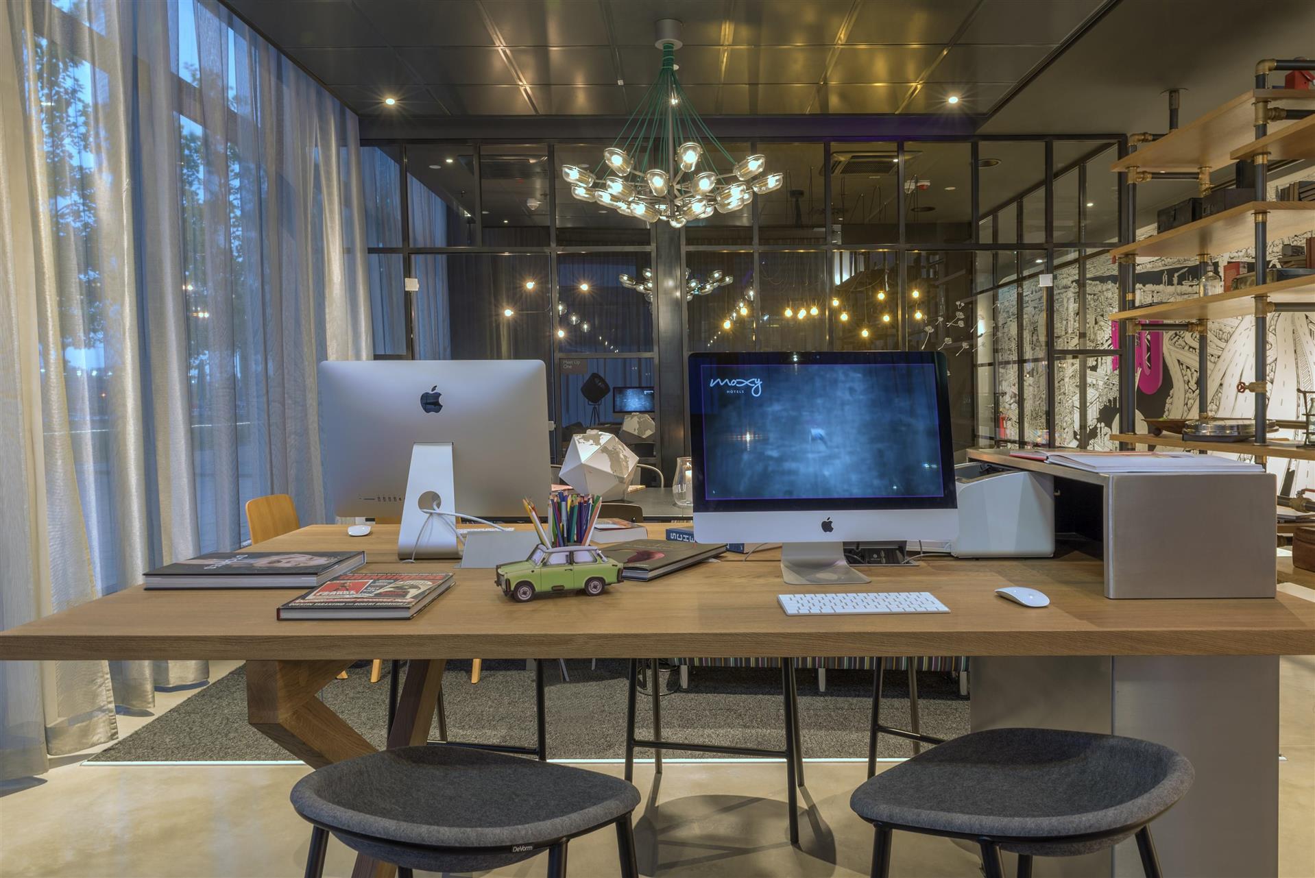 Moxy Ludwigshafen image