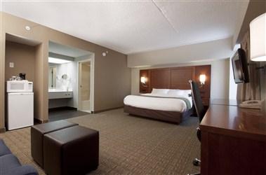 Comfort Suites at Woodbridge image