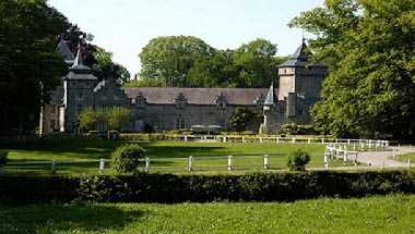 Chateau De La Rocq в Seneffe, BE