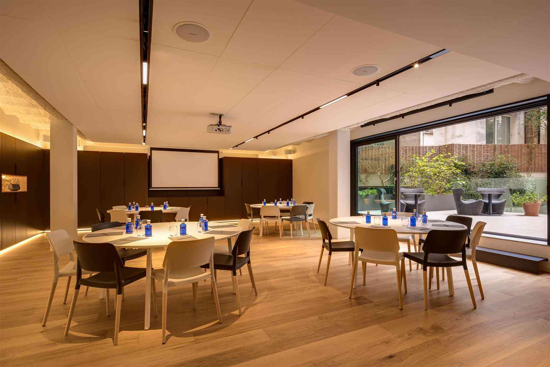 巴塞罗那, ES 的 Ohla Eixample