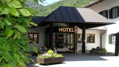 Hotel Zur Post - Kreuth image