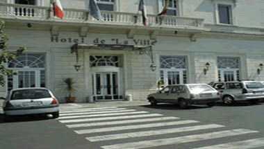 Hotel de La Ville in Civitavecchia, IT