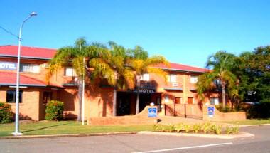 Castle Crest Motel image