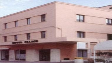 Hotel Palace image
