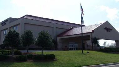 Hampton Inn Cornelia image