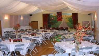 Hurst Village Halls в Reading, GB1