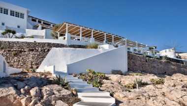 Notos Therme & Spa Hotel in Santorini, GR