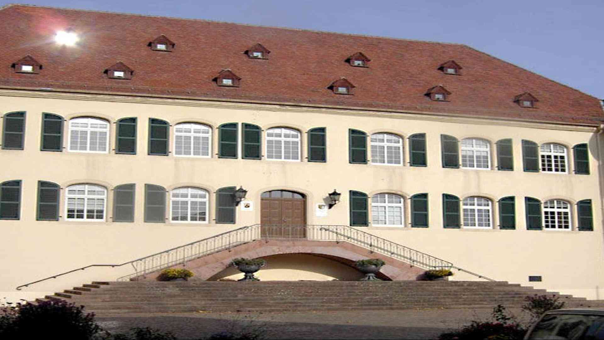 Schlosshotel Bergzaberner Hof a Bad Bergzabern, DE