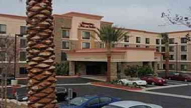 Hampton Inn & Suites Moreno Valley в Moreno Valley, CA