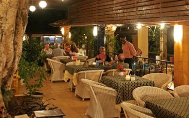 The Kairaba Hotel в Serrekunda, GM