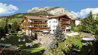 Hotel Dorfer в Selva, IT