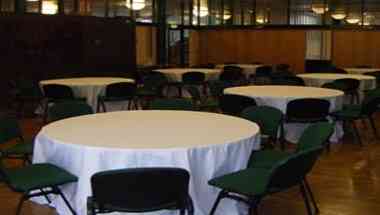 Castleford Civic Centre в Castleford, GB1