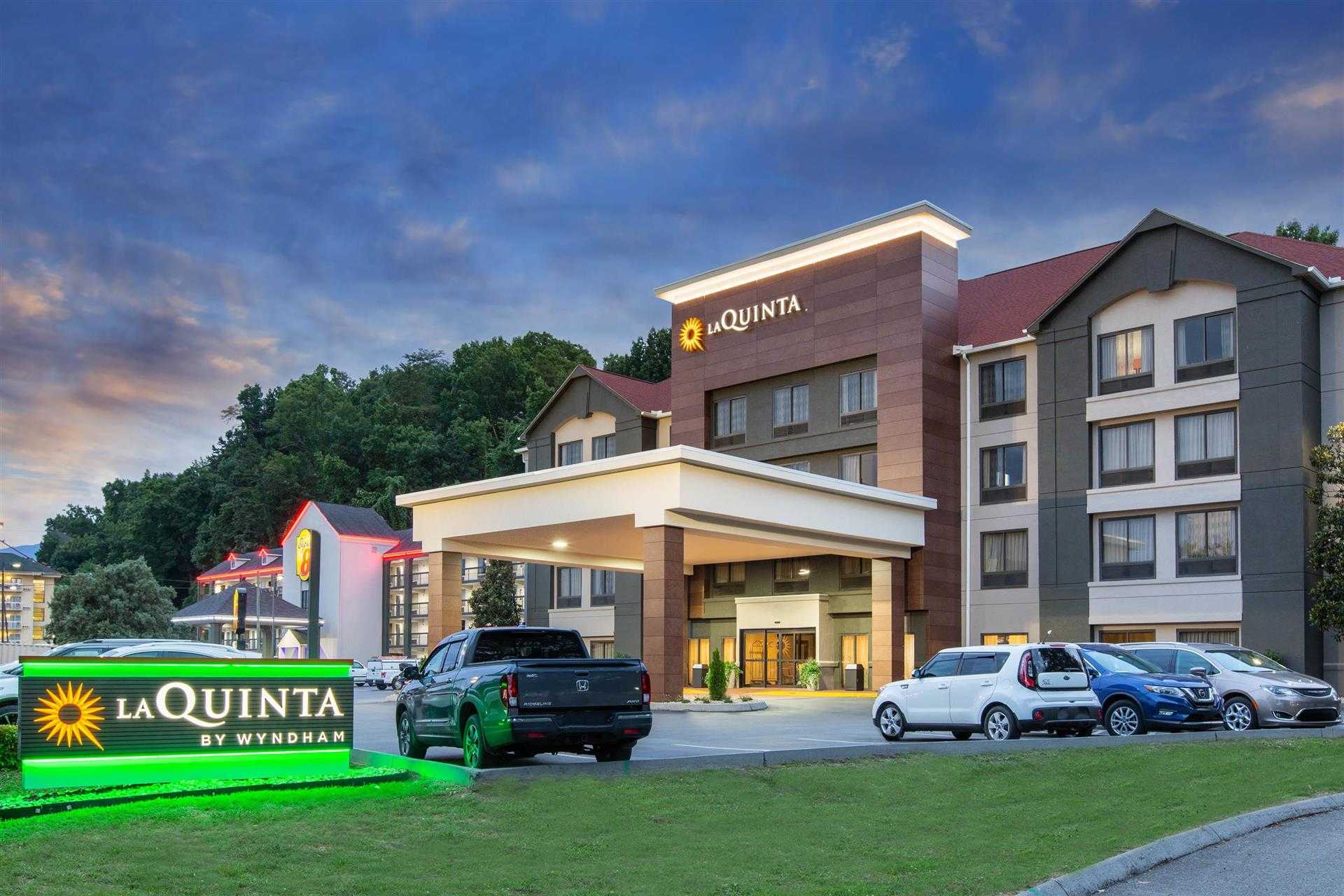 La Quinta Inn & Suites by Wyndham Pigeon Forge-Dollywood, Pigeon Forge, TN