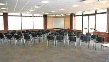 The Mountbatten Centre a Portsmouth, GB1