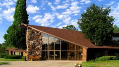 RiverBank Lodge in Petersburg, IL