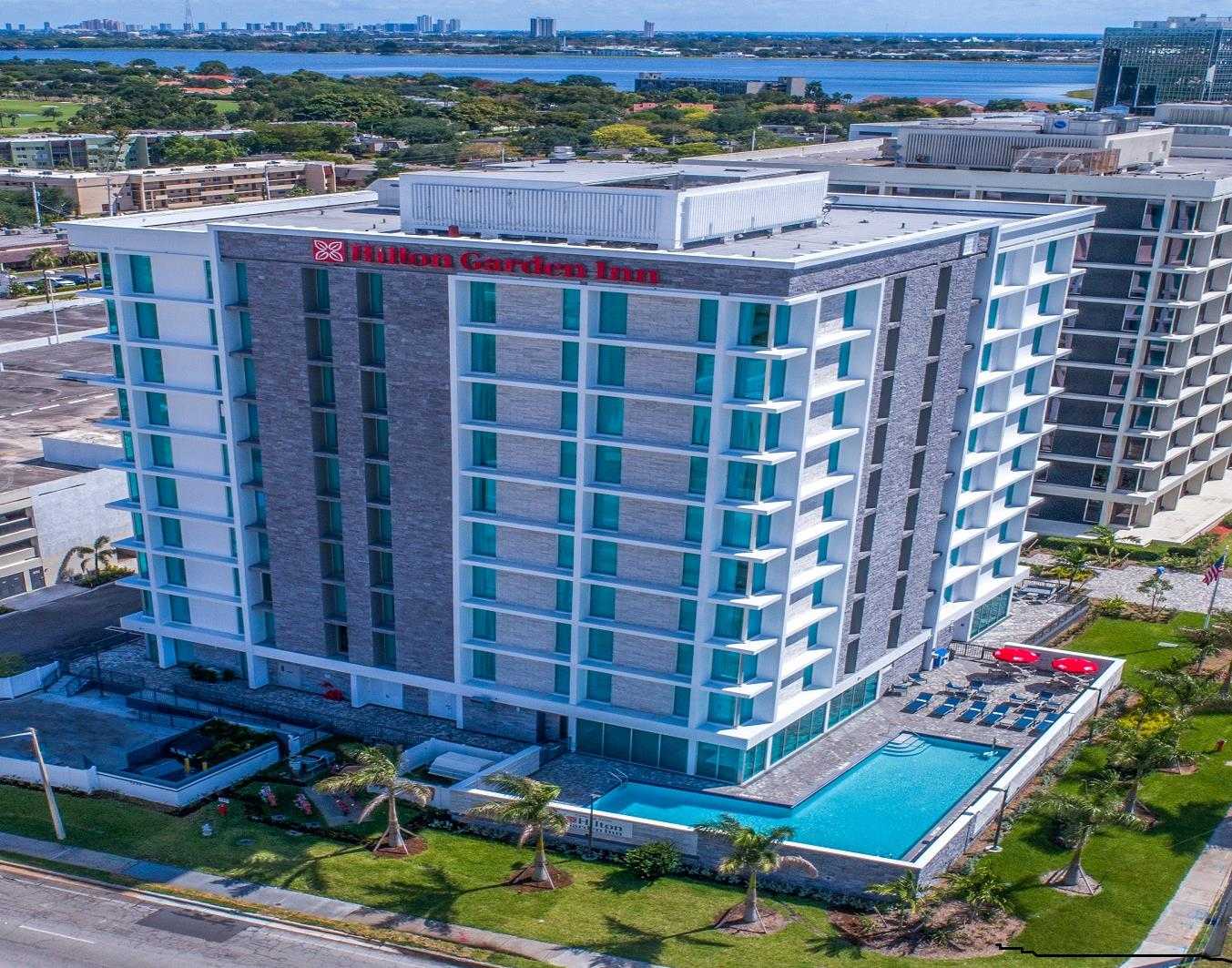 Hilton Garden Inn West Palm Beach I95 Outlets в West Palm Beach, FL