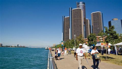 Paseo del río internacional de Detroit