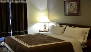 Mountain Sky Hotel & Suites in Valdez, AK