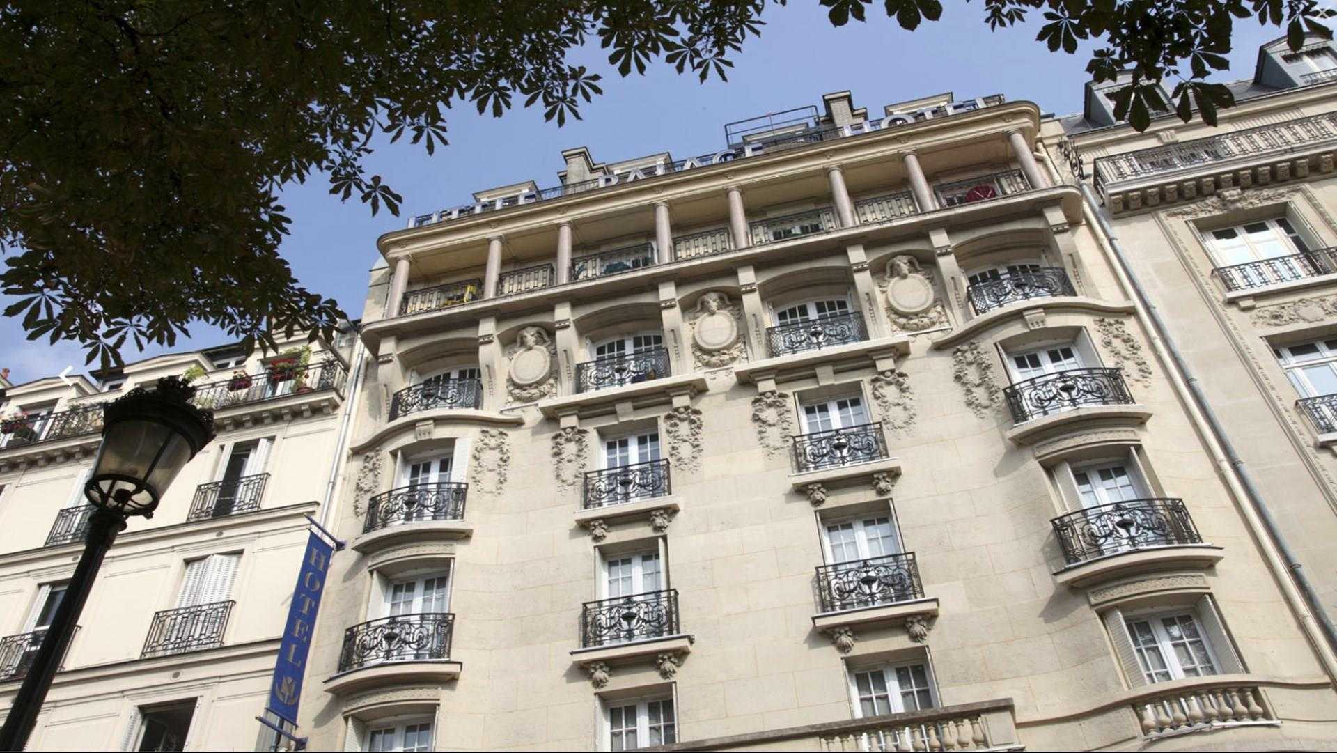 Little Palace Hotel в Paris, FR
