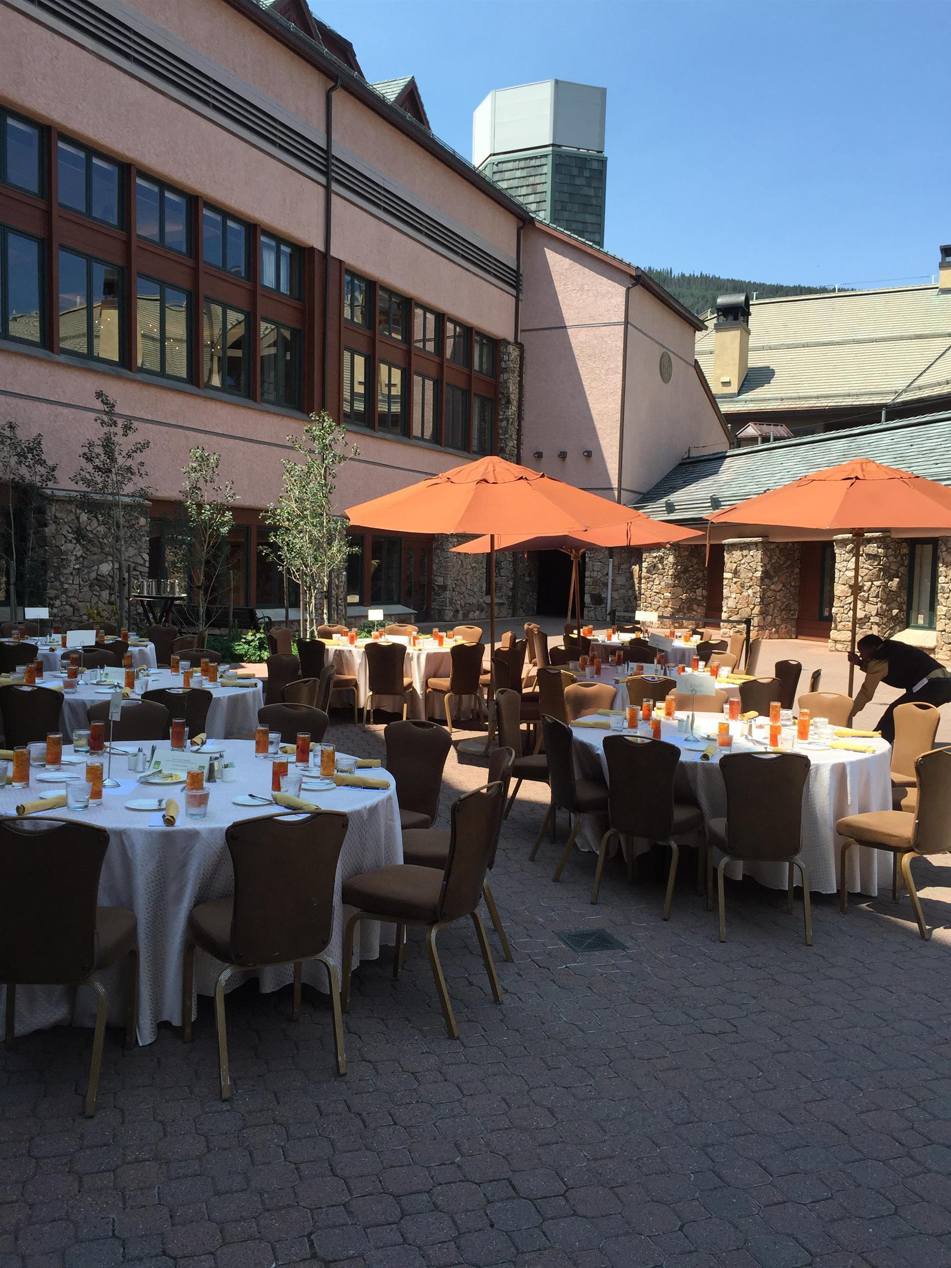 Изображение помещения для встречи