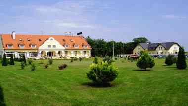 Barokk Hotel в Hegyeshalom, HU