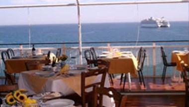 Hotel La Riva a Giardini Naxos, IT