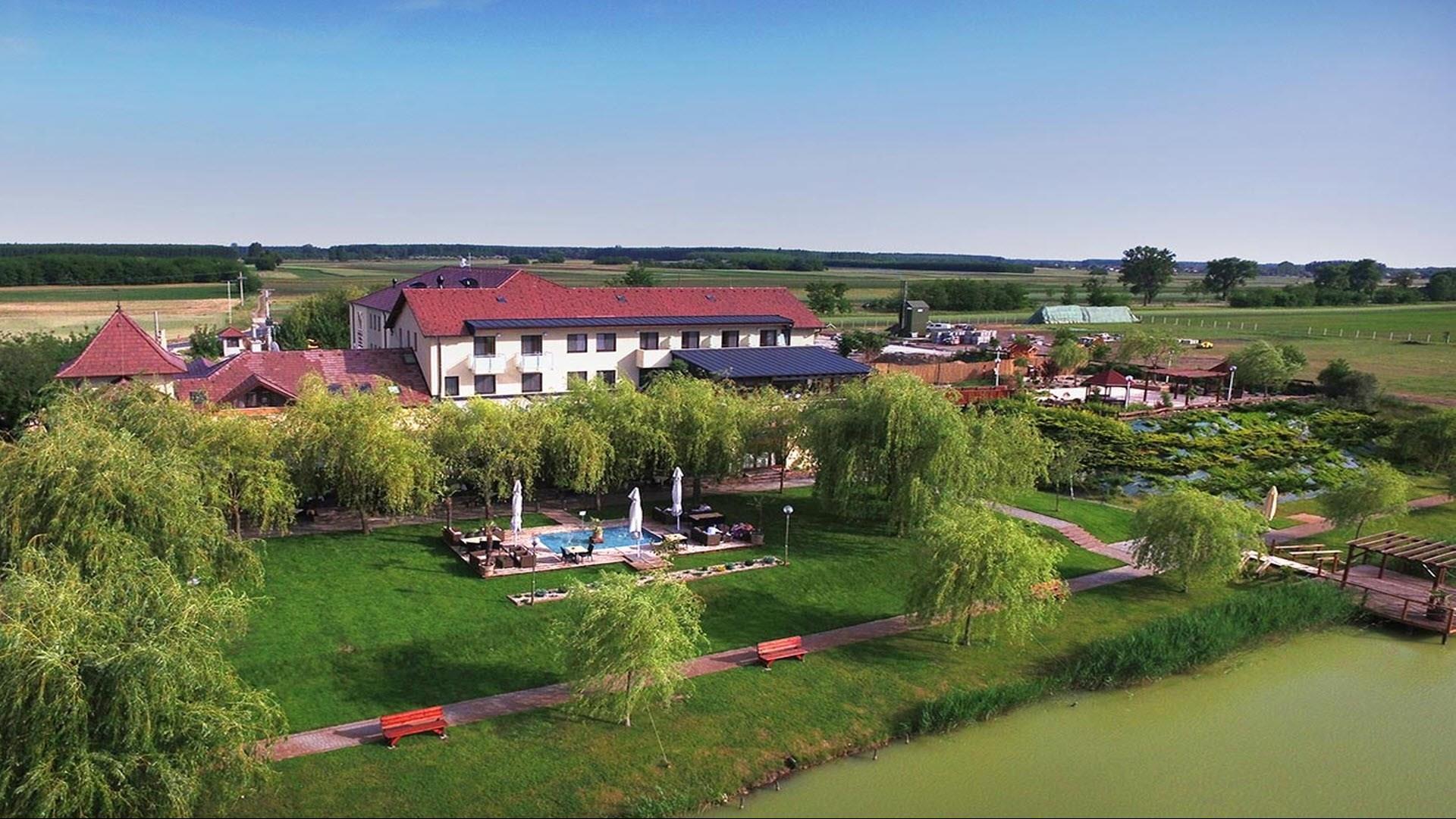 Nadas To Park Hotel image