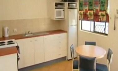 L'Amor Holiday Apartments, Capricorn, AU