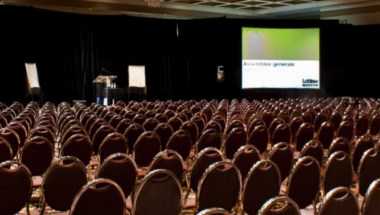 Palace Convention Centre a Laval, CA