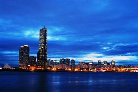 63 Building & Aquarium