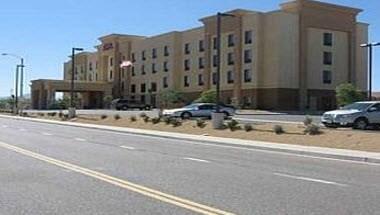 Hampton Inn & Suites Barstow image