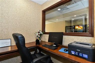 Comfort Inn Medford в Long Beach, NY