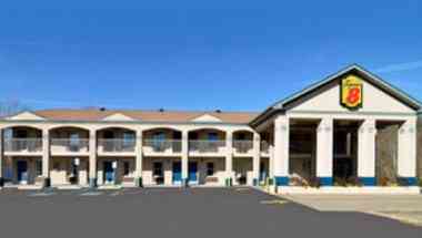 Super 8 by Wyndham Nashville West em Nashville, TN