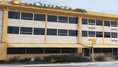 La Quinta Inn & Suites by Wyndham Indianapolis Downtown в Indianapolis, IN