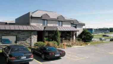Quality Hotel and Suites à Sherbrooke, QC