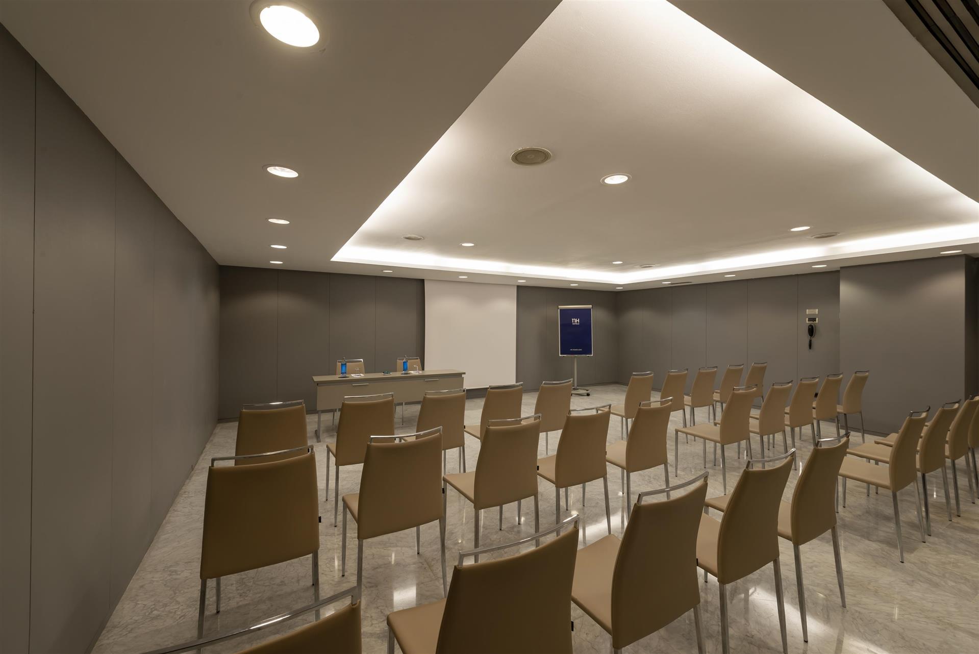 Imagen de la sala de reuniones