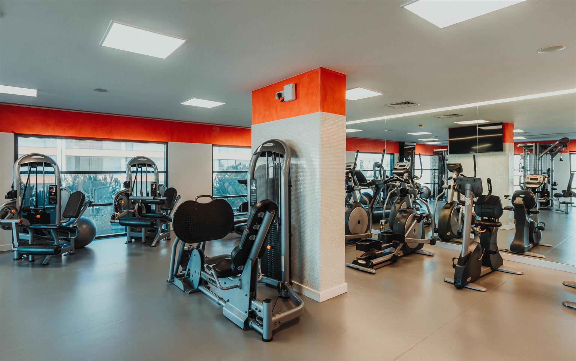 Real Marina Hotel & Spa Free Acess to Gym and Indoor Pool
