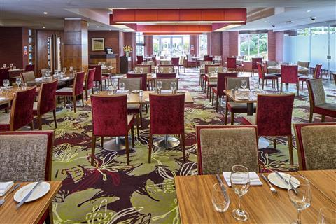 The Bull в Gerrards Cross, GB1